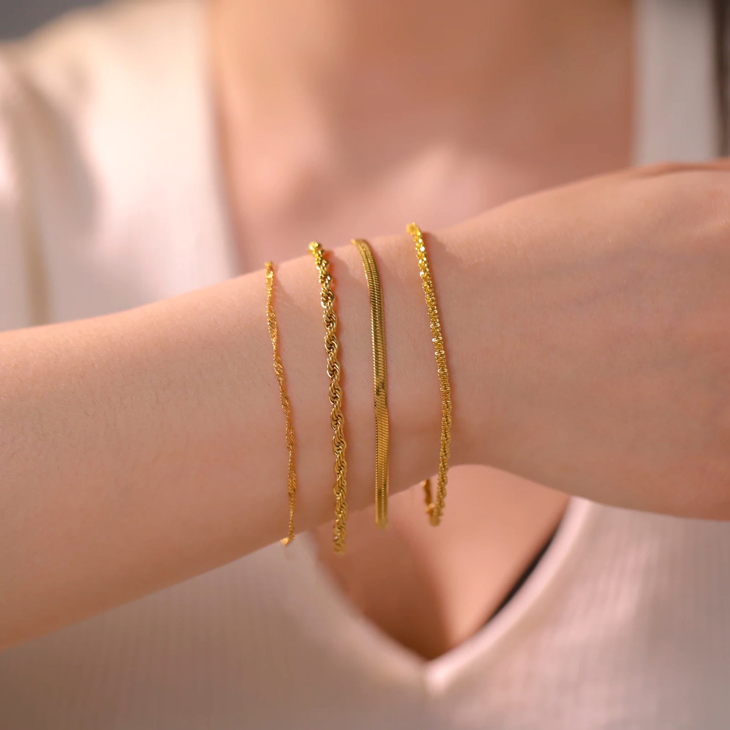 Solaris Twist Bracelet