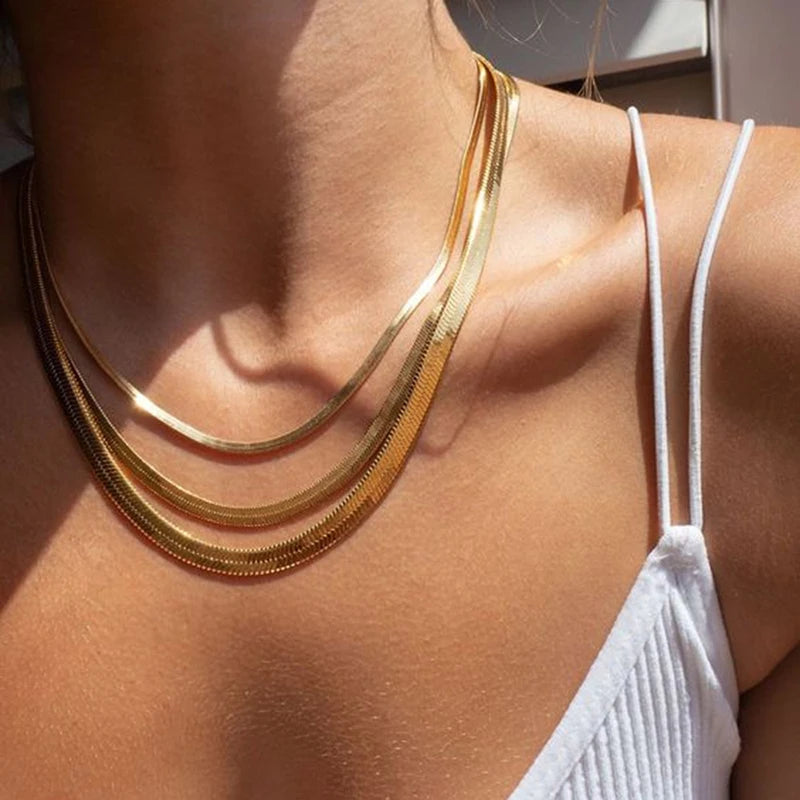 Sola Snake Chain Choker